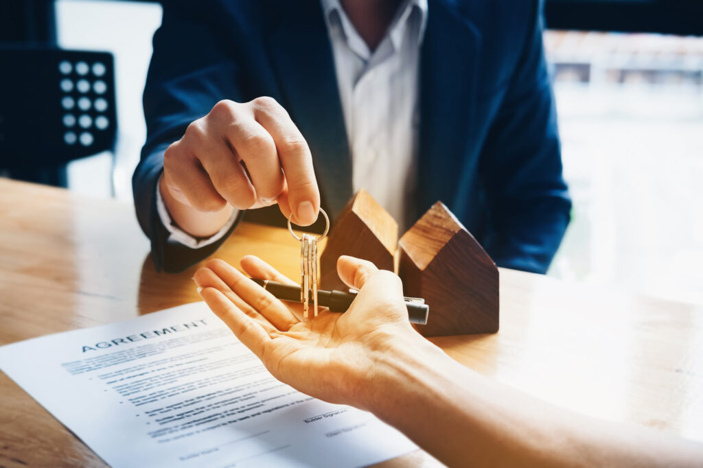 real,estate,agents,agree,to,buy,a,home,and,give